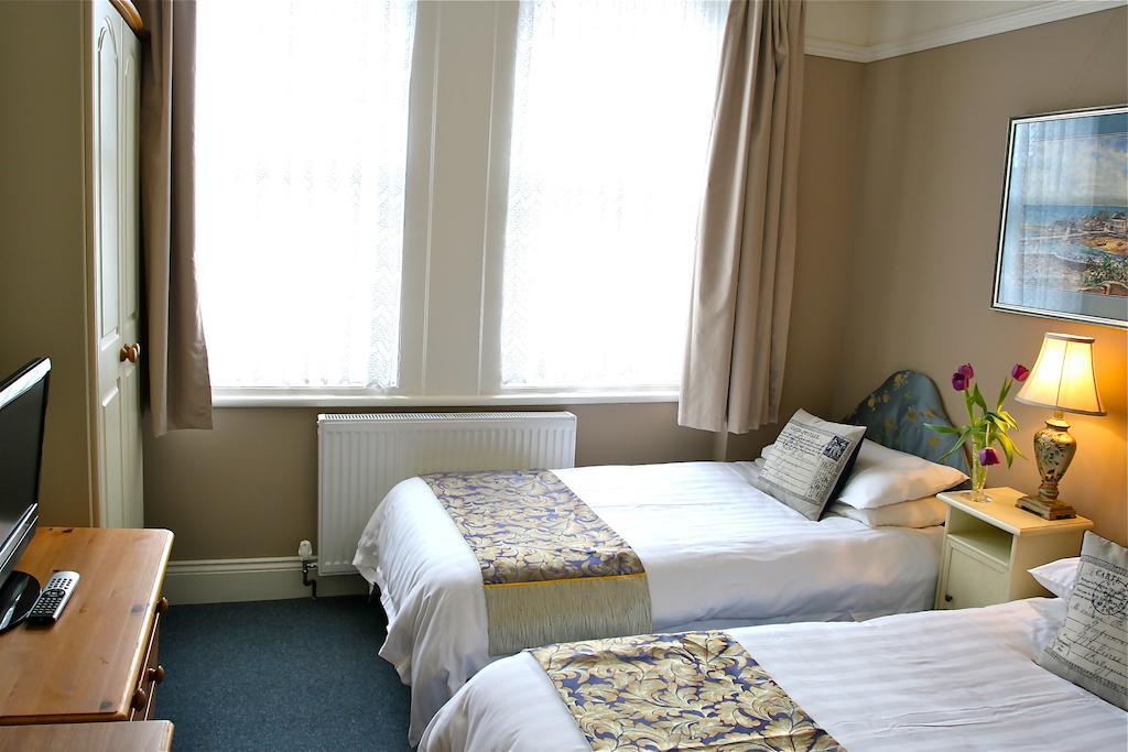 Melrose Guest House Дуглас Номер фото