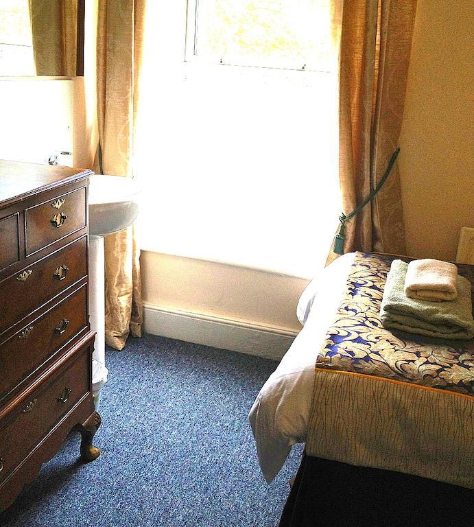 Melrose Guest House Дуглас Номер фото